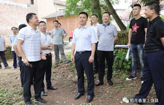 �ε��������ŵ��а�ü�����̬ũҵС����Ŀ